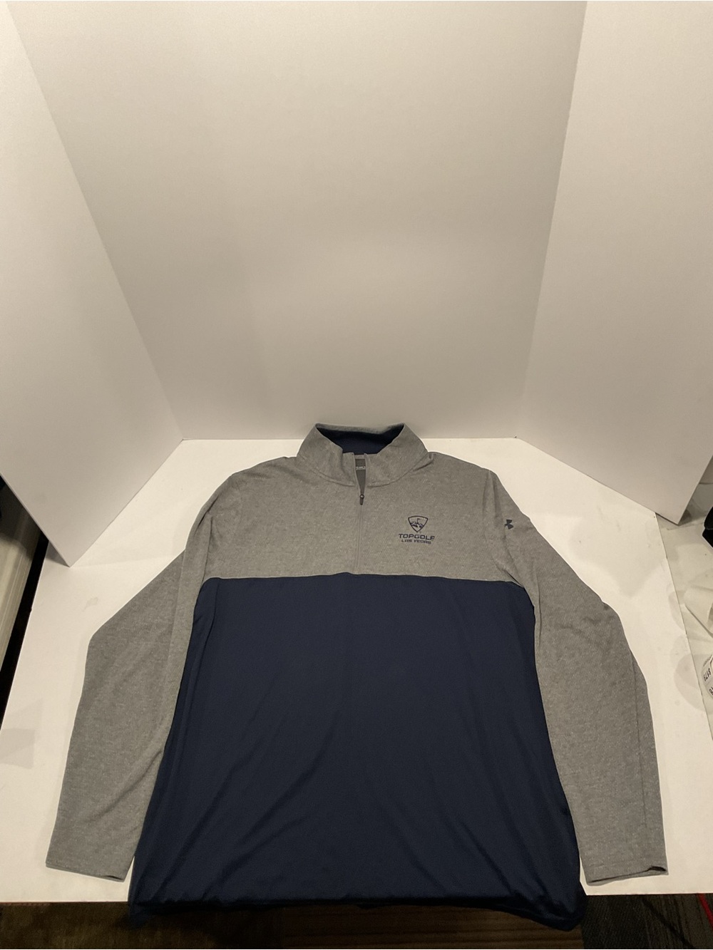 Under Armour Topgolf Las Vegas Quarter Zip Pullover XL Gray Blue Golf
